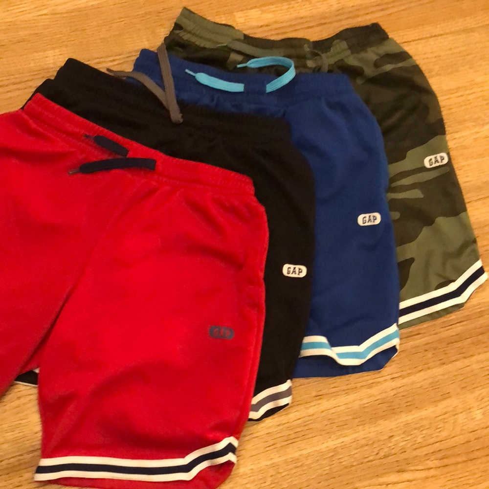 Boys Gap shorts bundle (4 pairs) size M